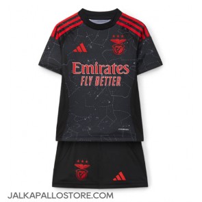 Benfica Vieraspaita Lapsille 2024-25 Lyhythihainen (+ shortsit)